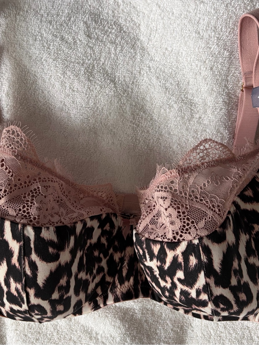 NWT Cacique Rose Lace Trim Leopard Print Underwire Bra 44DD